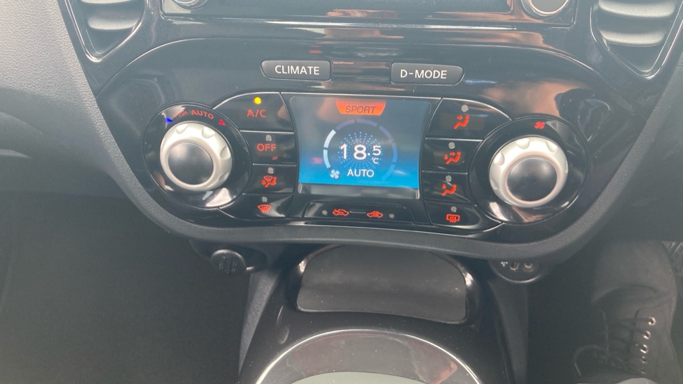 Nissan Juke 1.5 dCi N-Connecta 5dr Diesel Hatchback - Image 22