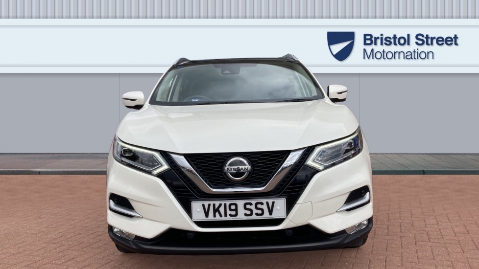 Nissan Qashqai 1.5 dCi 115 Tekna 5dr Diesel Hatchback - Image 3