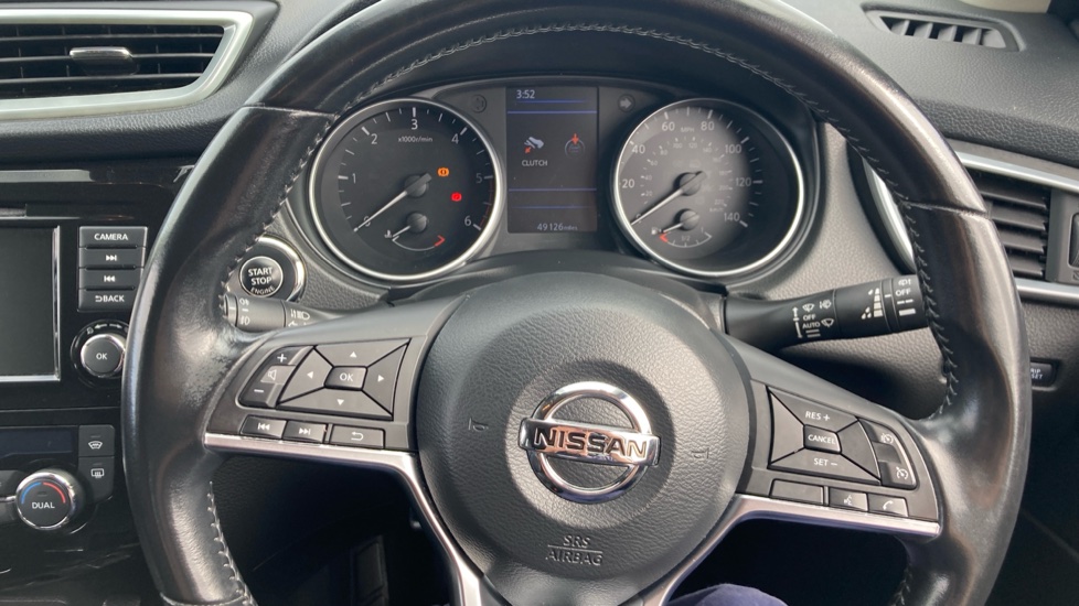 Nissan Qashqai 1.5 dCi 115 Tekna 5dr Diesel Hatchback - Image 32