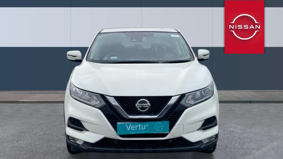 Nissan Qashqai 1.3 DiG-T Acenta Premium 5dr Petrol Hatchback - Image 3