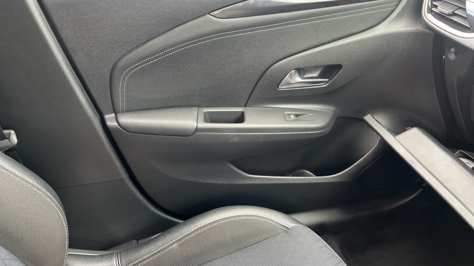 Vauxhall Corsa 100kW Elite Nav Premium 50kWh 5dr Auto [7.4kWCh] Electric Hatchback - Image 23