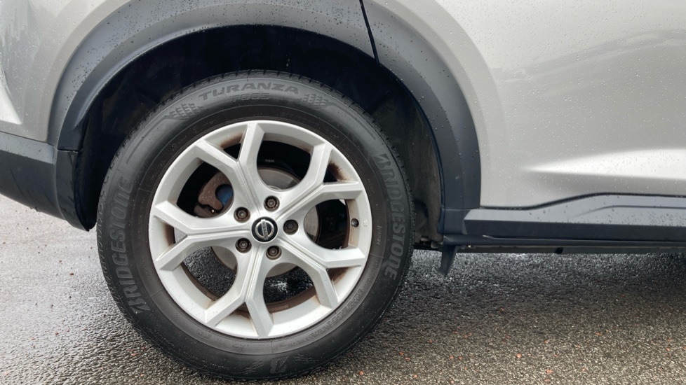 Nissan Juke 1.0 DiG-T 114 N-Connecta 5dr Petrol Hatchback - Image 7