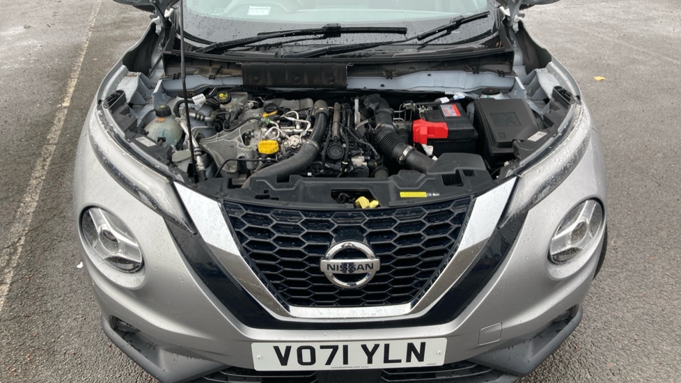 Nissan Juke 1.0 DiG-T 114 N-Connecta 5dr Petrol Hatchback - Image 8