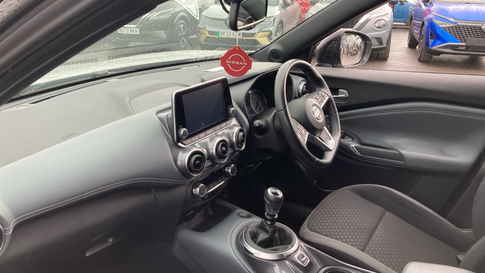 Nissan Juke 1.0 DiG-T 114 N-Connecta 5dr Petrol Hatchback - Image 9