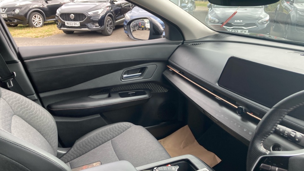 Nissan ARIYA 160kW Advance 63kWh 22kWCh 5dr Auto Electric Hatchback - Image 14