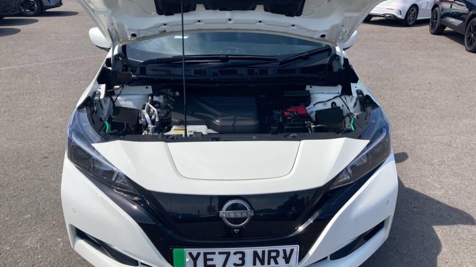 Nissan LEAF 110kW Shiro 39kWh 5dr Auto Electric Hatchback - Image 8