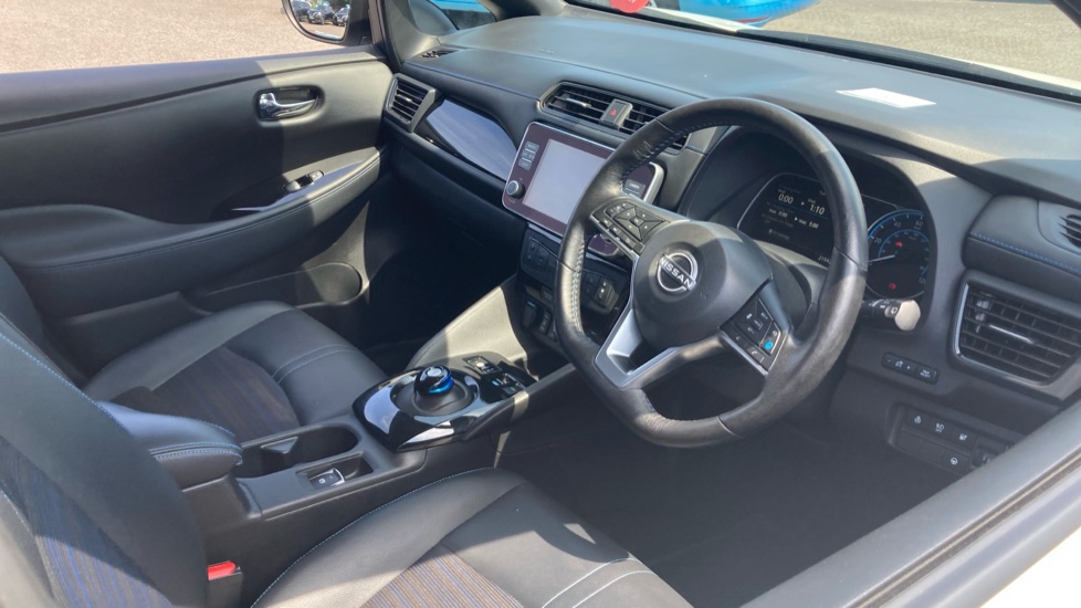 Nissan LEAF 110kW Shiro 39kWh 5dr Auto Electric Hatchback - Image 11