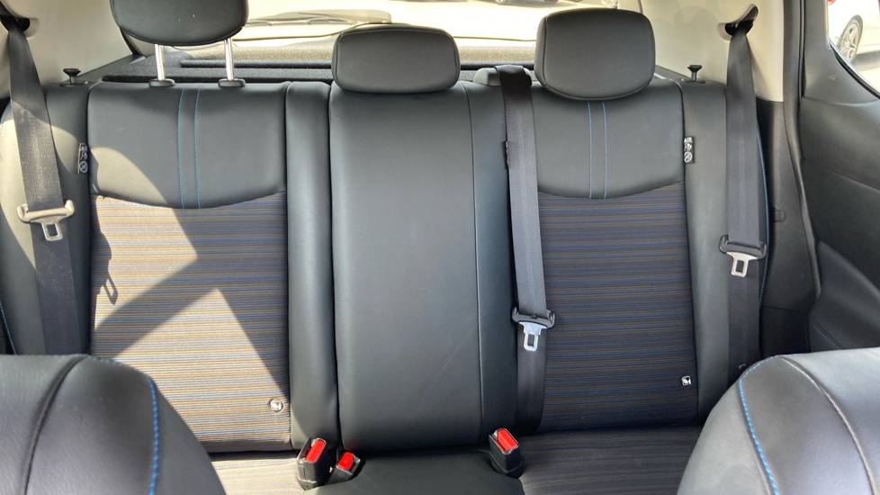 Nissan LEAF 110kW Shiro 39kWh 5dr Auto Electric Hatchback - Image 15