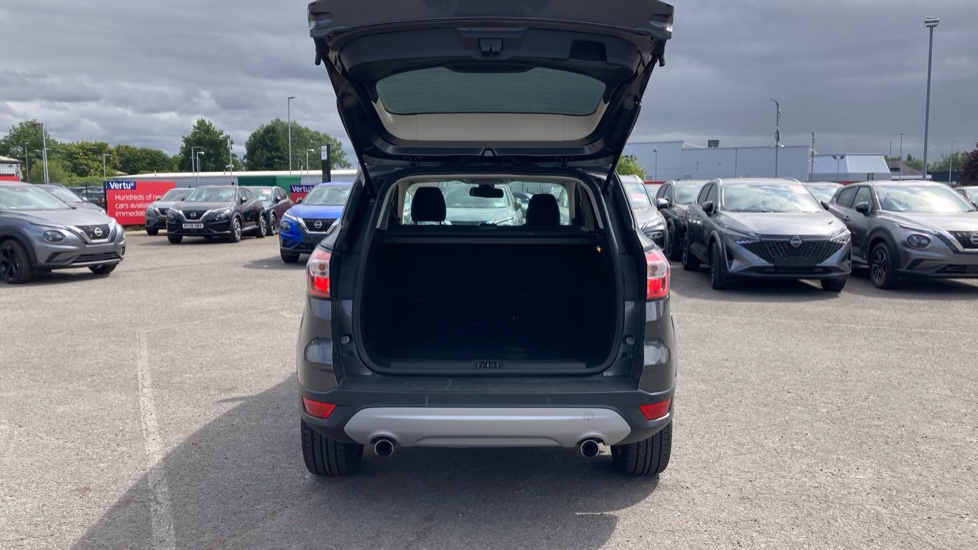 Ford Kuga 1.5 TDCi Titanium Edition 5dr 2WD Diesel Estate - Image 4