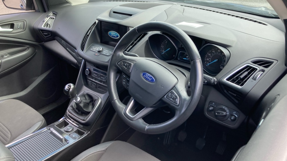 Ford Kuga 1.5 TDCi Titanium Edition 5dr 2WD Diesel Estate - Image 11