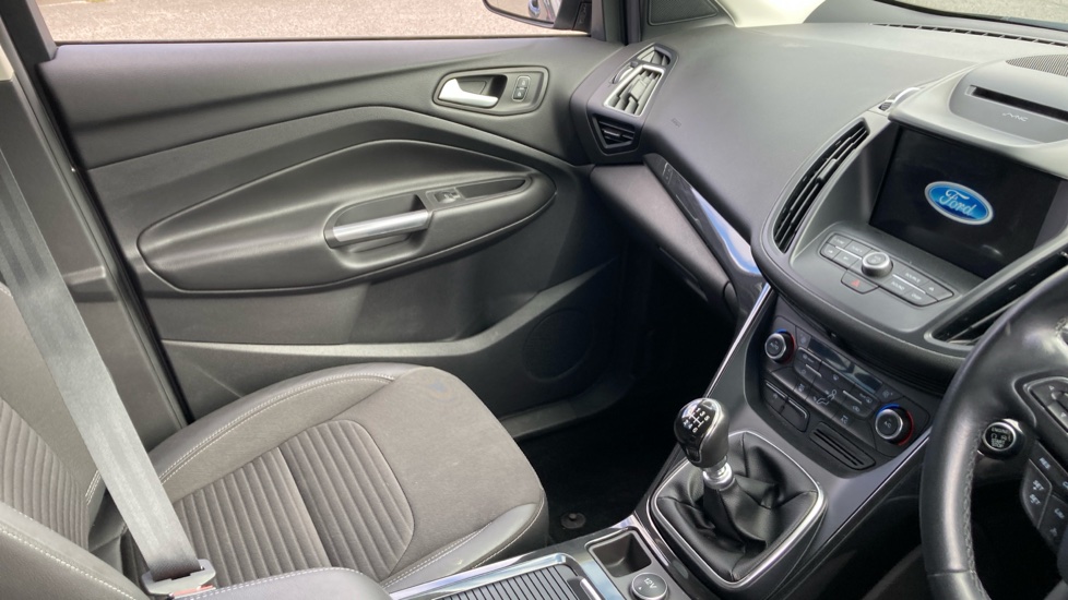 Ford Kuga 1.5 TDCi Titanium Edition 5dr 2WD Diesel Estate - Image 14
