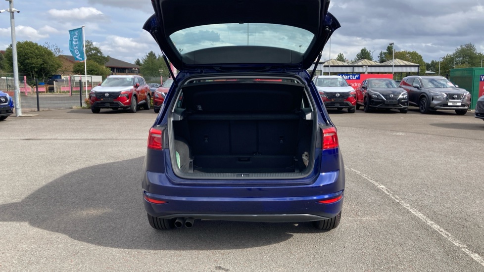 Volkswagen Golf SV 1.4 TSI SE 5dr Petrol Hatchback - Image 4