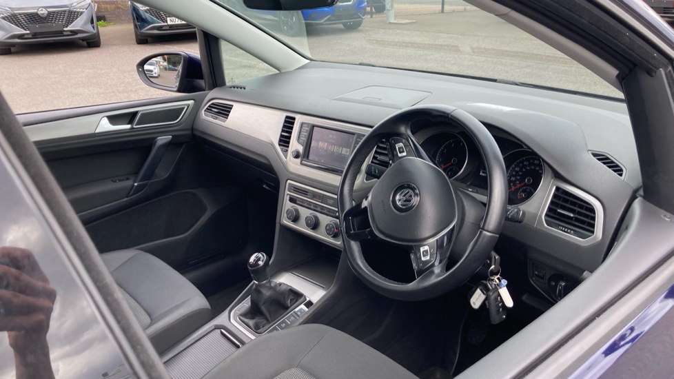 Volkswagen Golf SV 1.4 TSI SE 5dr Petrol Hatchback - Image 11