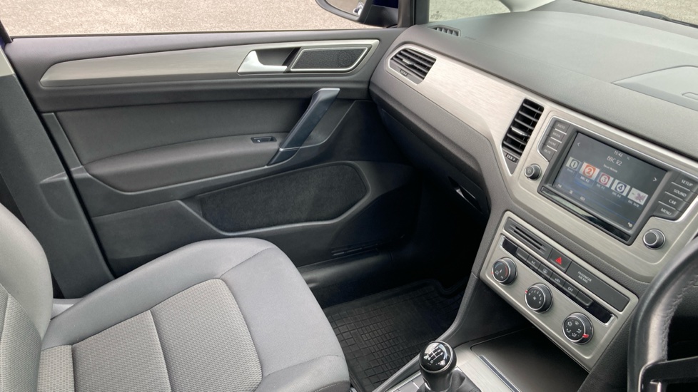 Volkswagen Golf SV 1.4 TSI SE 5dr Petrol Hatchback - Image 14