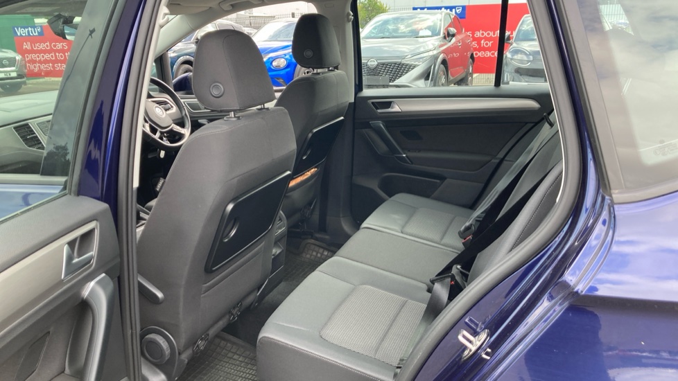 Volkswagen Golf SV 1.4 TSI SE 5dr Petrol Hatchback - Image 16