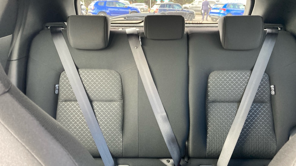 Nissan Juke 1.0 DiG-T N-Connecta 5dr Petrol Hatchback - Image 15