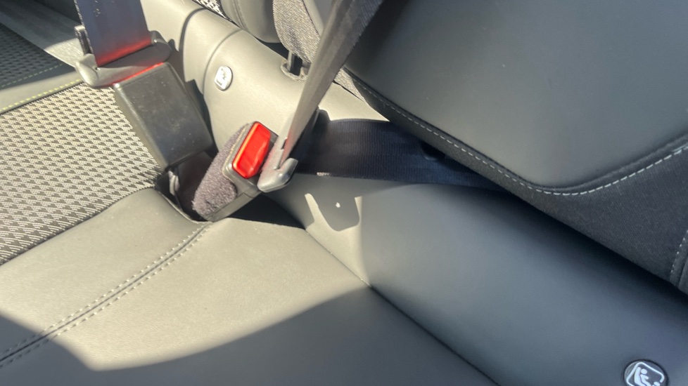 Peugeot 208 1.2 PureTech 100 GT Line 5dr Petrol Hatchback - Image 17