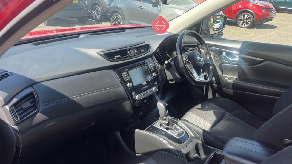 Nissan X-Trail 1.3 DiG-T 158 N-Connecta 5dr DCT Petrol Station Wagon - Image 9
