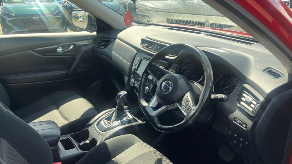 Nissan X-Trail 1.3 DiG-T 158 N-Connecta 5dr DCT Petrol Station Wagon - Image 11