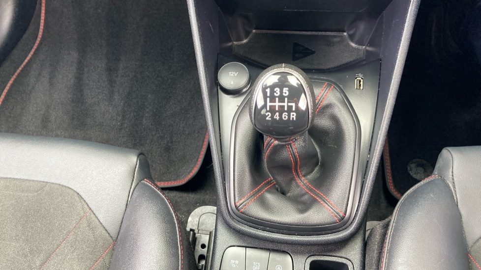 Ford Fiesta 1.0 EcoBoost ST-Line X 5dr Petrol Hatchback - Image 13