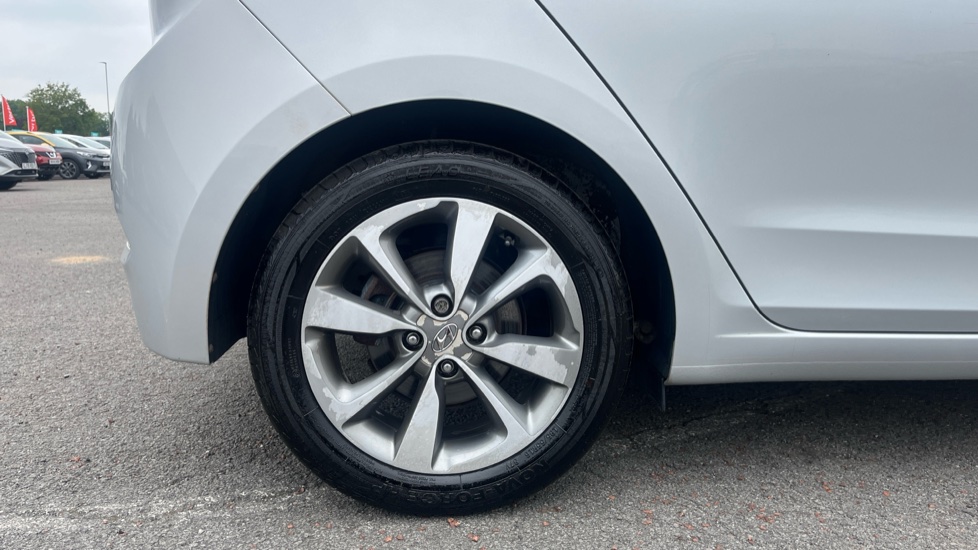 Hyundai i20 1.4 SE 5dr Petrol Hatchback - Image 7