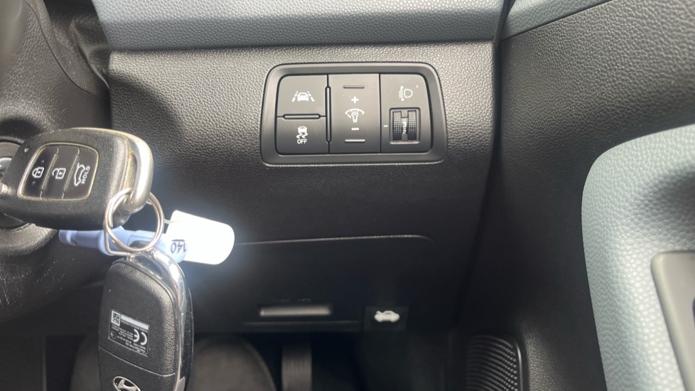 Hyundai i20 1.4 SE 5dr Petrol Hatchback - Image 24