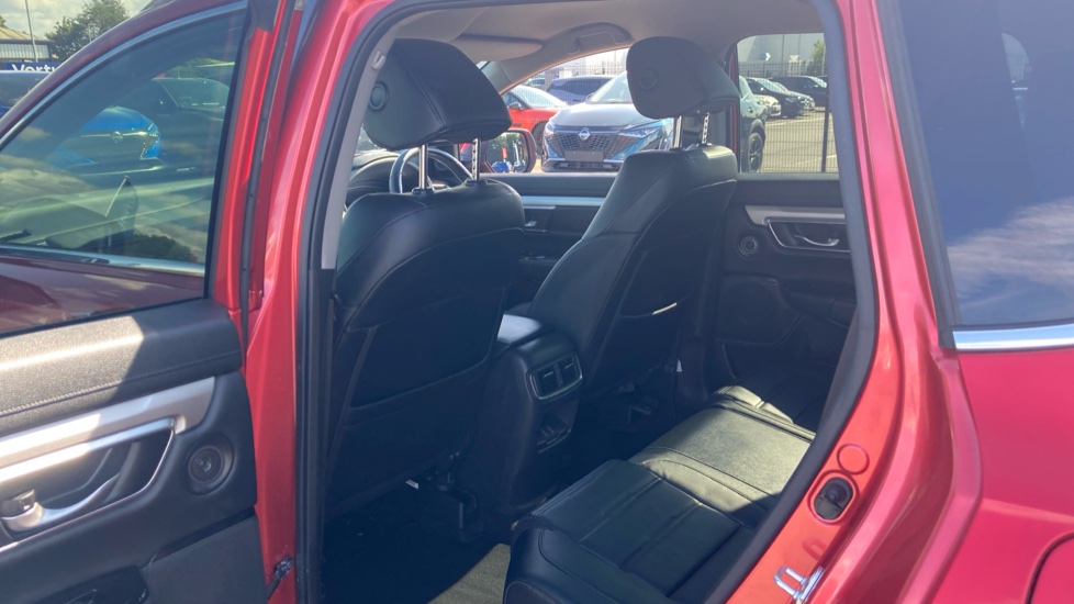 Honda CR-V 2.0 i-MMD Hybrid SR  2WD 5dr eCVT Hybrid Estate - Image 16
