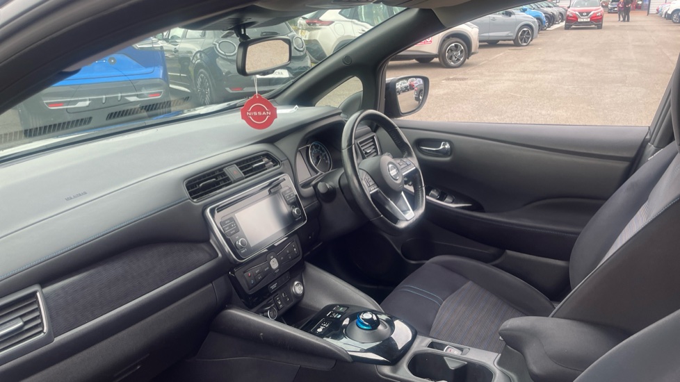 Nissan LEAF 110kW 2.Zero 40kWh 5dr Auto Electric Hatchback - Image 9