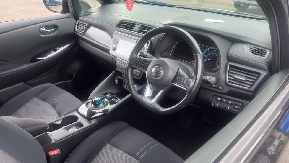 Nissan LEAF 110kW 2.Zero 40kWh 5dr Auto Electric Hatchback - Image 11