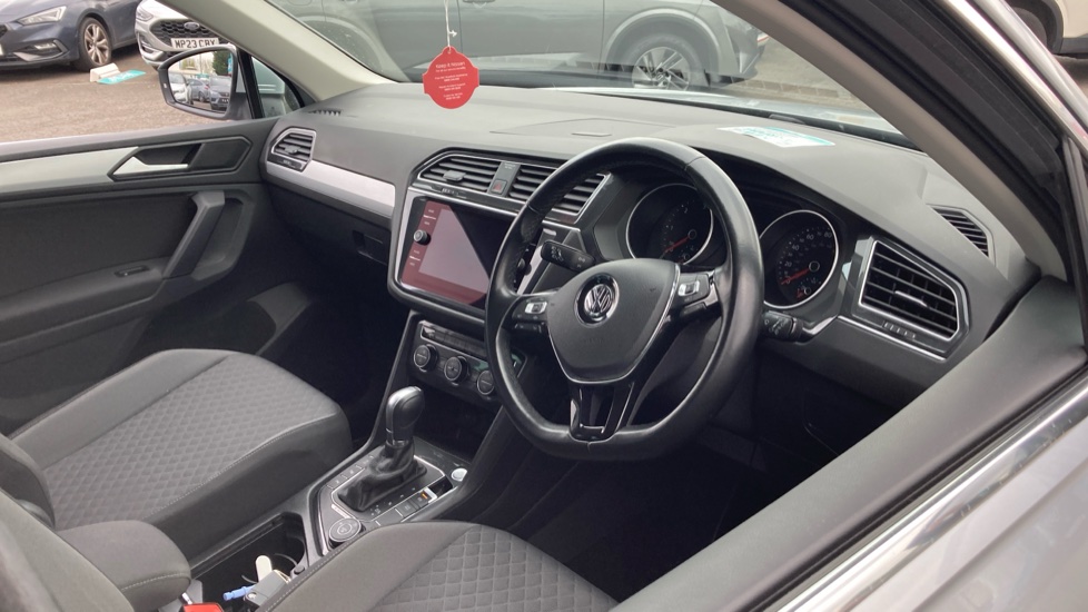 Volkswagen Tiguan 2.0 TDi 150 4Motion Match 5dr DSG Diesel Estate - Image 11