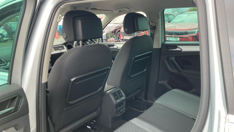 Volkswagen Tiguan 2.0 TDi 150 4Motion Match 5dr DSG Diesel Estate - Image 16