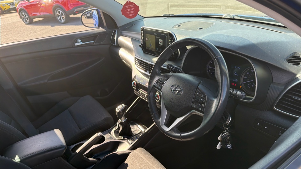 Hyundai TUCSON 1.6 GDi SE Nav 5dr 2WD Petrol Estate - Image 9