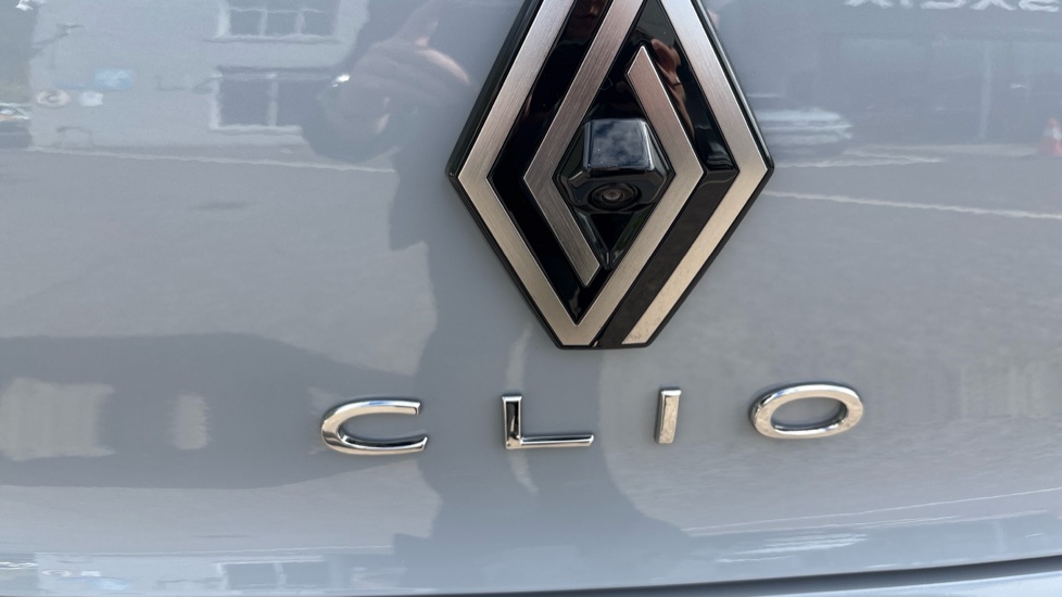 Renault Clio 1.6 E-TECH full hybrid 145 Techno+ 5dr Auto Hybrid Hatchback - Image 24