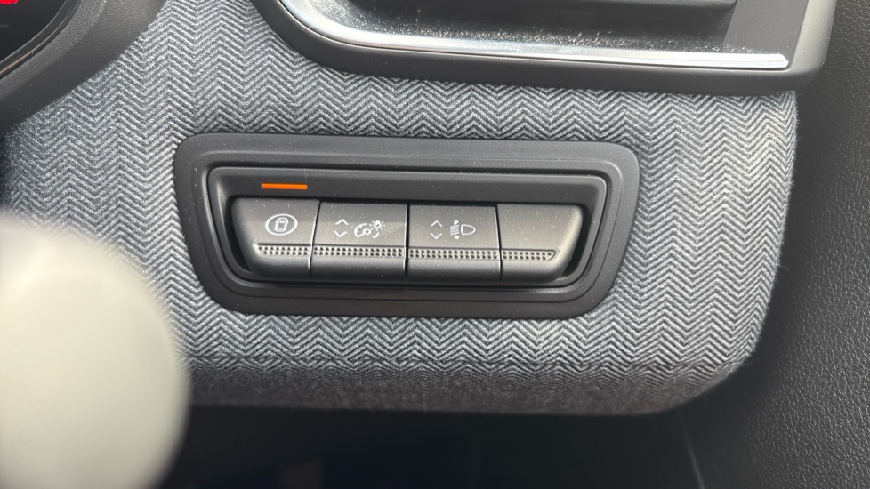 Renault Clio 1.6 E-TECH full hybrid 145 Techno+ 5dr Auto Hybrid Hatchback - Image 33