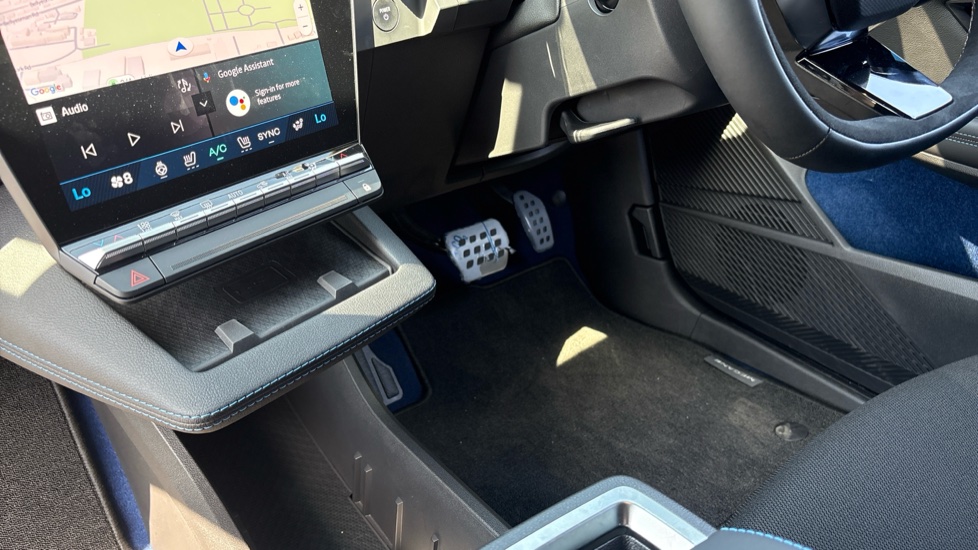 Renault Megane E-Tech EV60 160kW Techno Esprit Alpine 60kWh 5dr Auto Electric Hatchback - Image 13