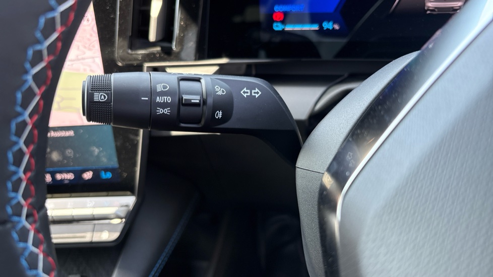 Renault Megane E-Tech EV60 160kW Techno Esprit Alpine 60kWh 5dr Auto Electric Hatchback - Image 29