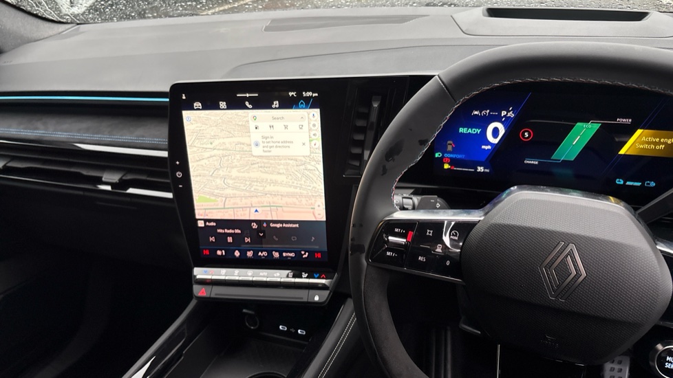 Renault Austral E-Tech Full Hybrid Techno Esprit Alpine 5dr Auto Hybrid Estate - Image 14