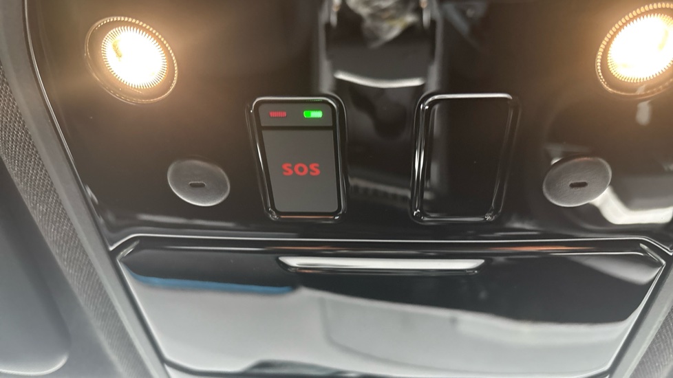 Renault Austral E-Tech Full Hybrid Techno Esprit Alpine 5dr Auto Hybrid Estate - Image 36