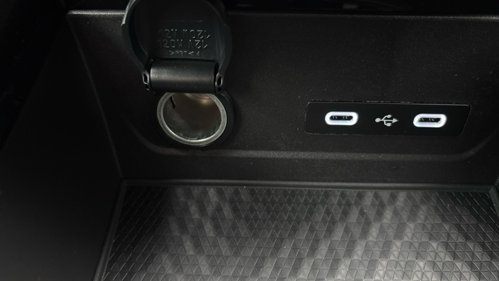 Renault Austral E-Tech Full Hybrid Techno Esprit Alpine 5dr Auto Hybrid Estate - Image 49