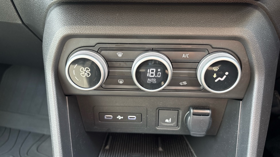 Dacia Sandero Stepway 1.0 TCe Extreme 5dr Petrol Hatchback - Image 27