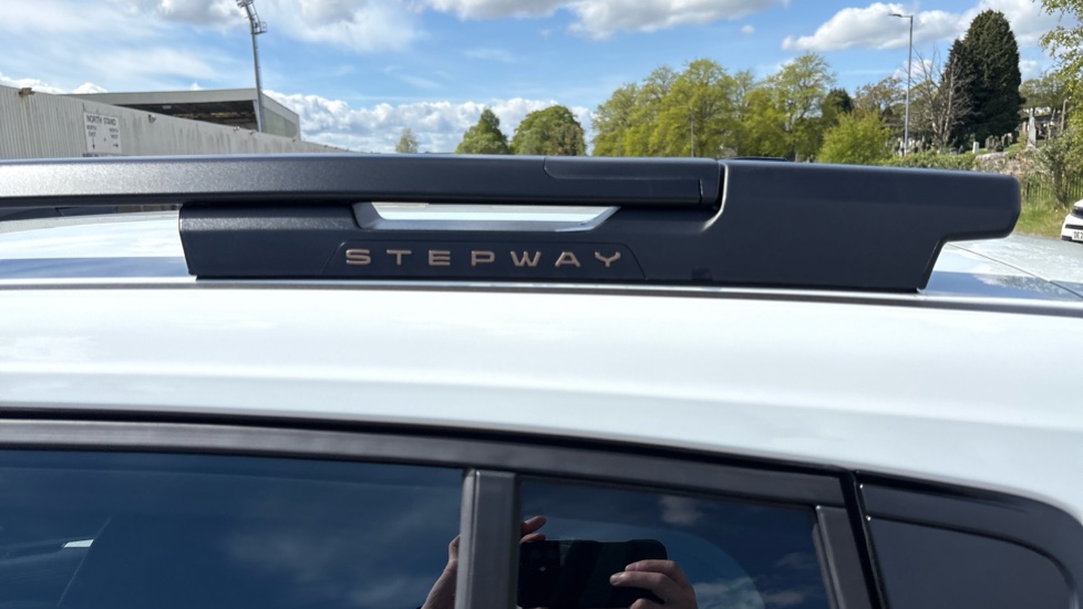 Dacia Sandero Stepway 1.0 TCe Extreme 5dr Petrol Hatchback - Image 40