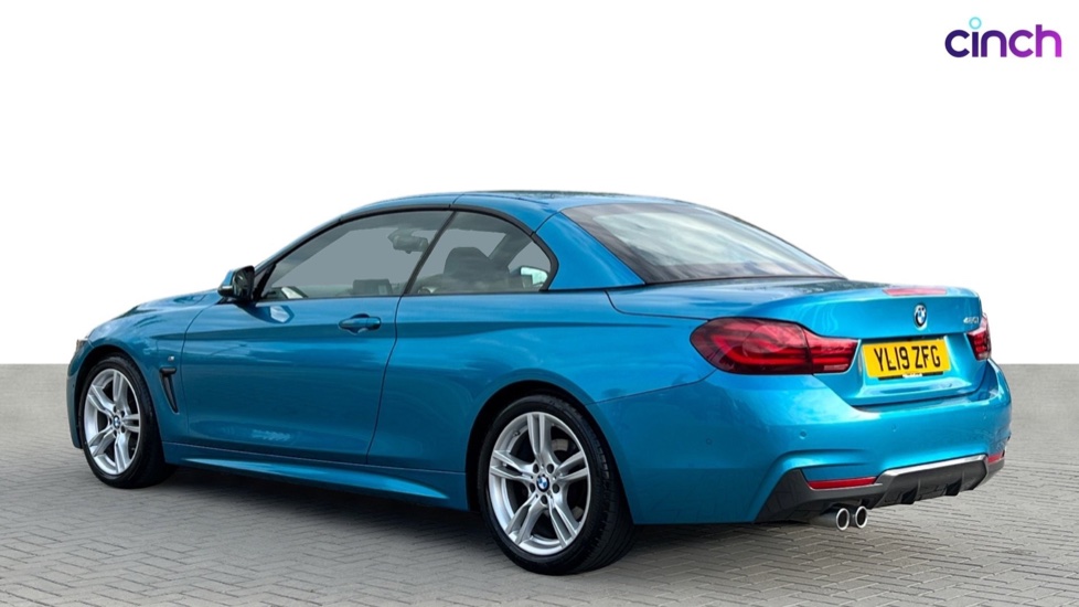 Used 2019 BLUE BMW 4 Series 420i M Sport 2dr Auto [Professional 