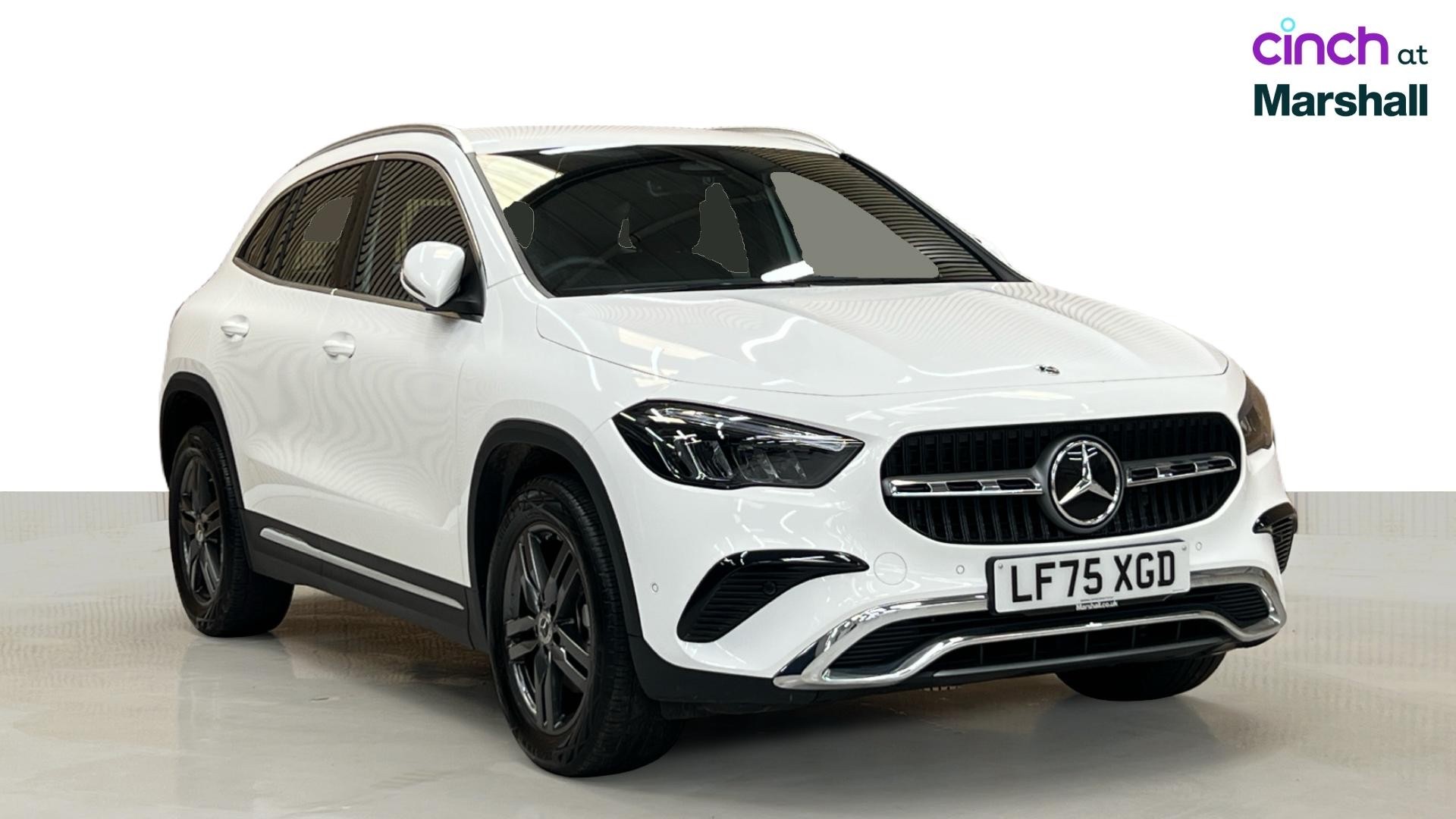 Mercedes-Benz GLA listing photo