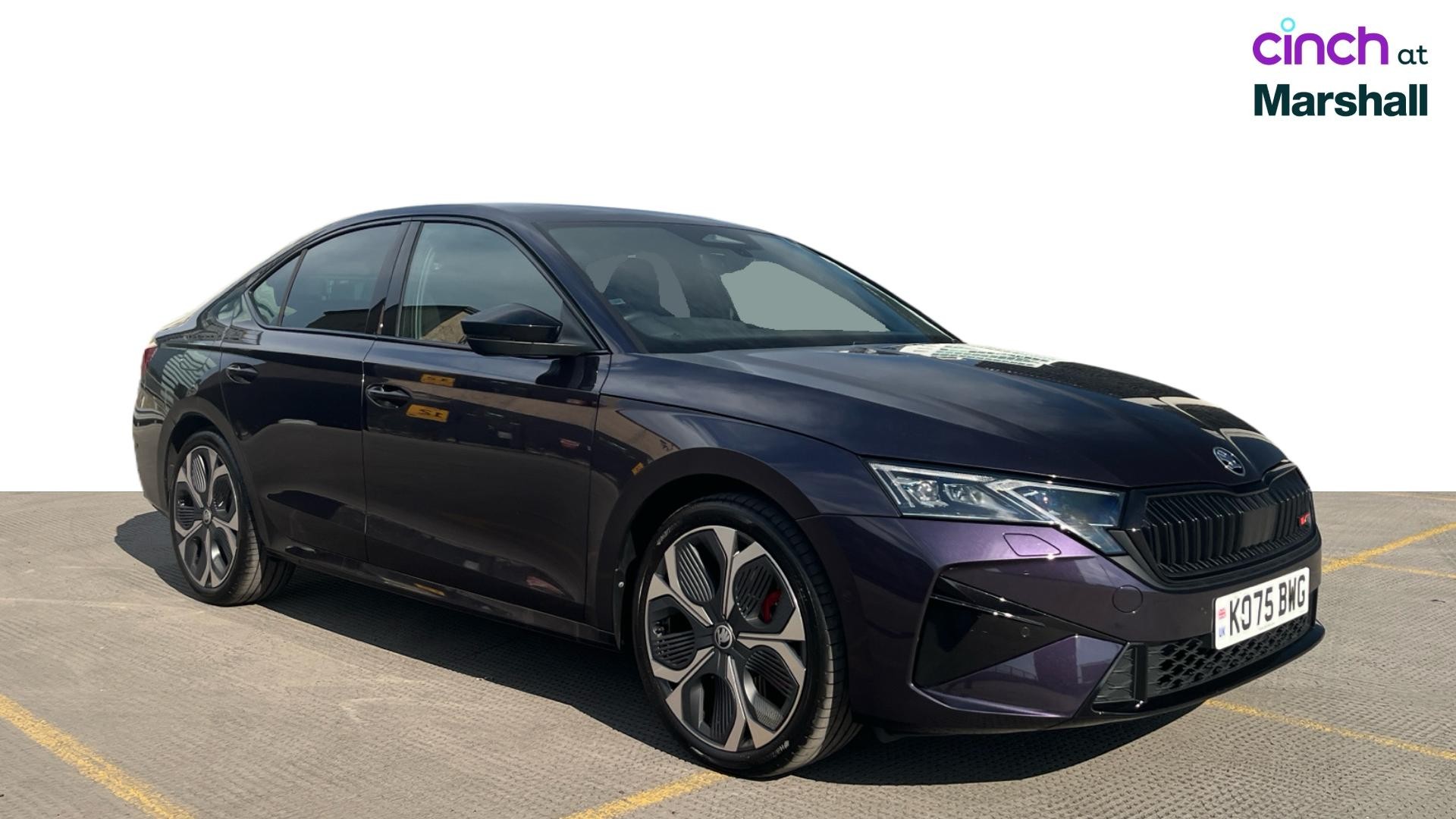 Skoda Octavia listing photo