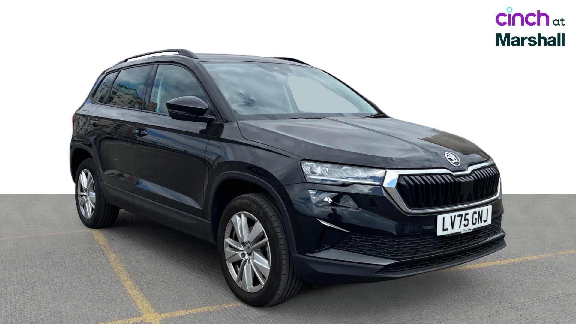 Skoda Karoq listing photo