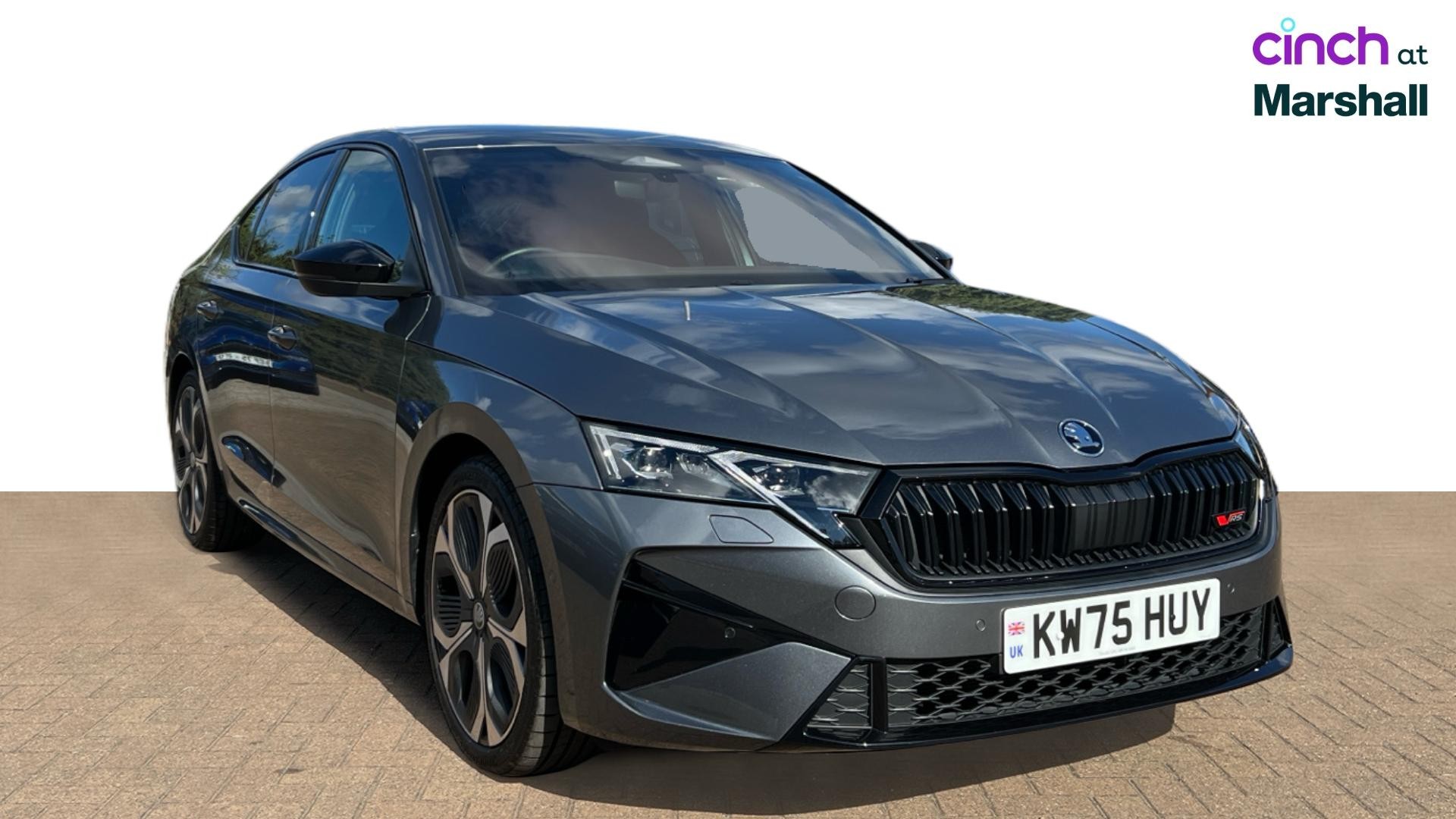 Skoda Octavia listing photo