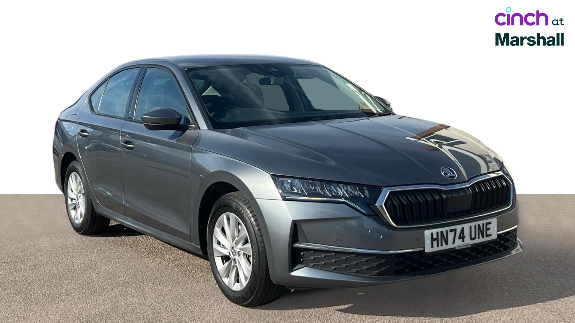 Skoda Octavia listing photo