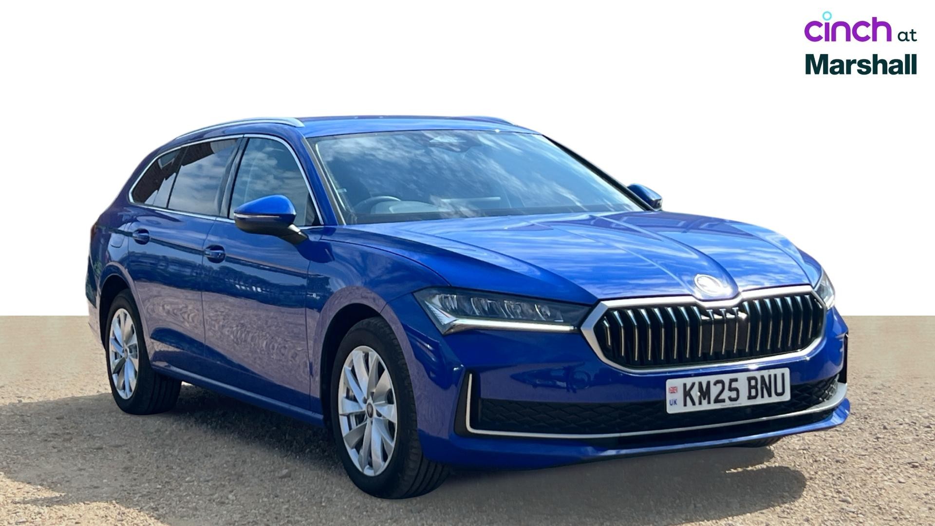 Skoda Superb listing photo