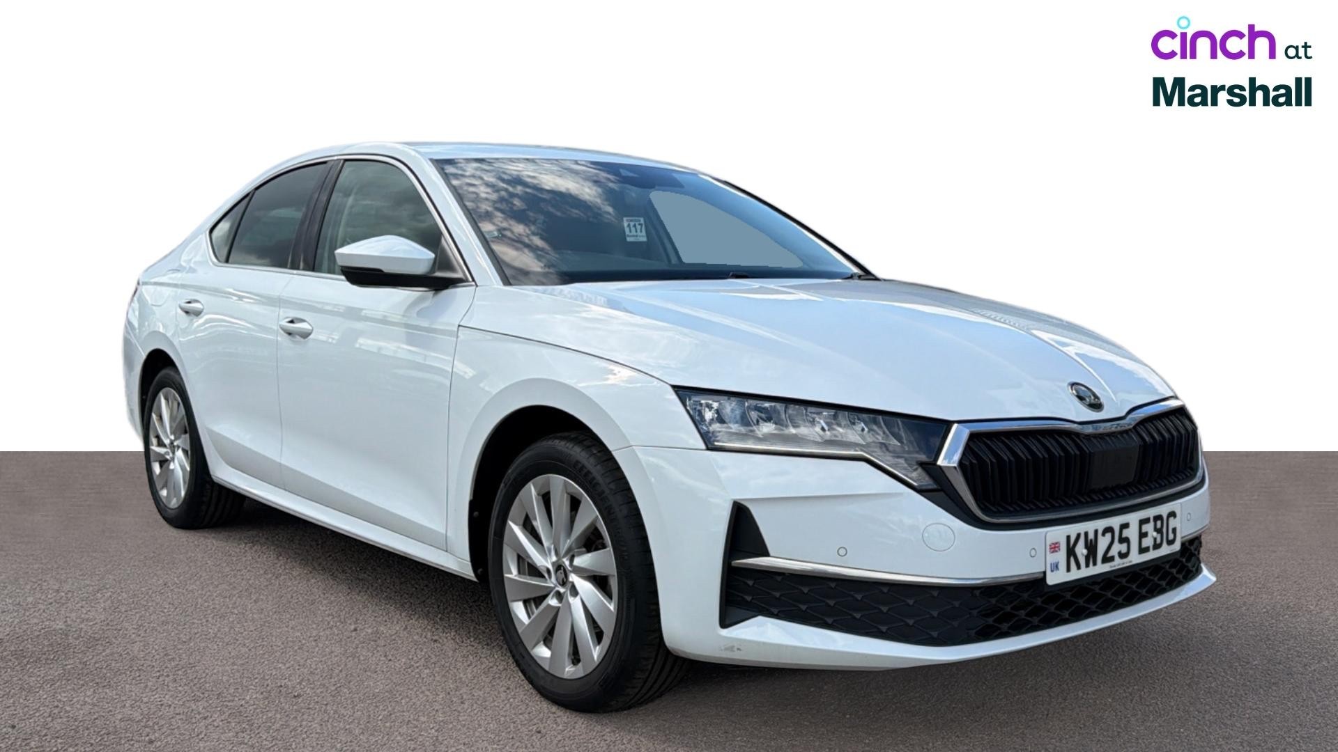 Skoda Octavia listing photo