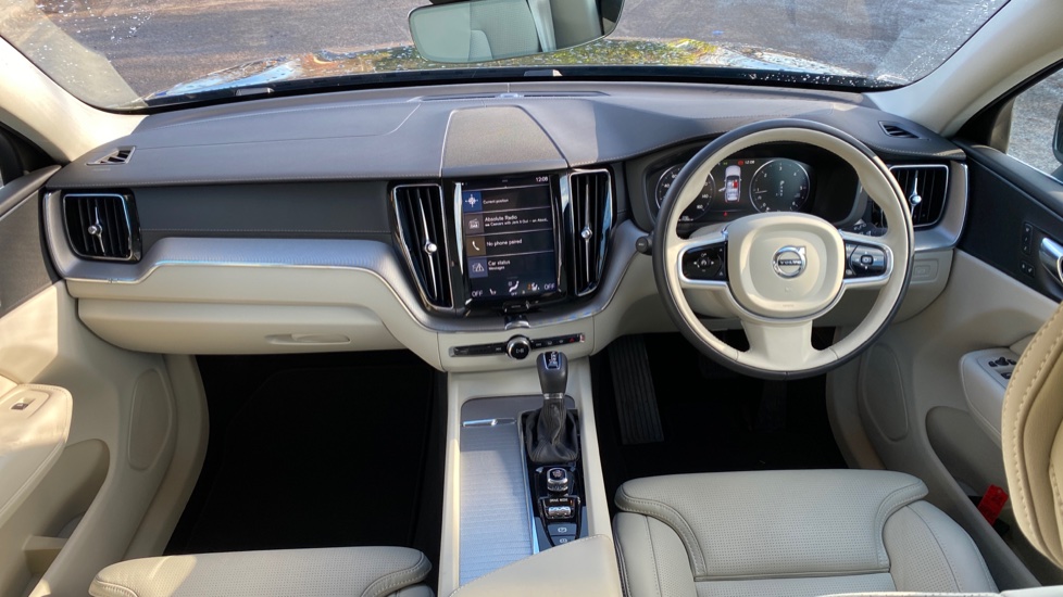 Volvo XC60 D4 AWD Inscription Pro (Stunning Blond Leather, Ventilated